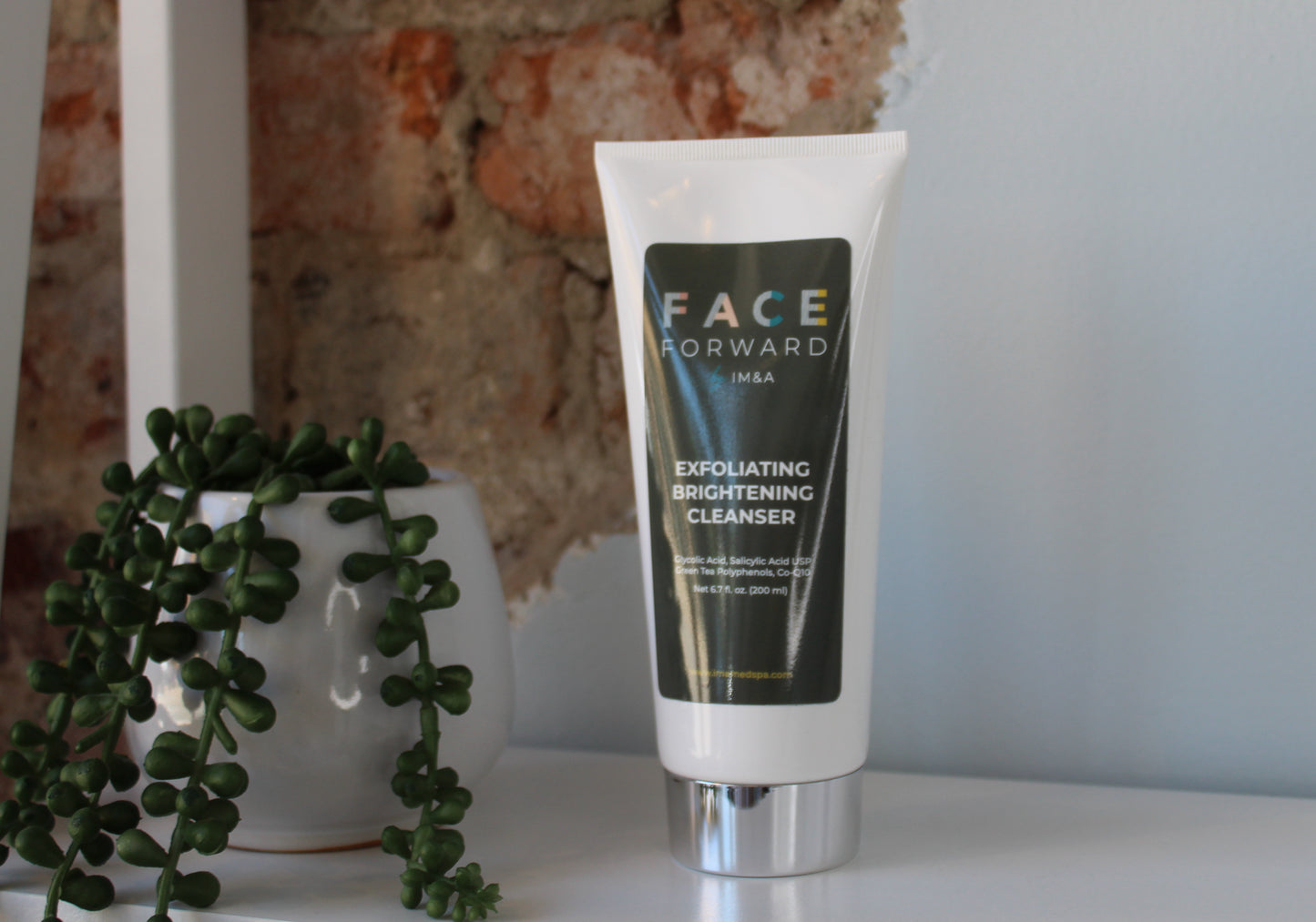 FaceForward Exfoliating Brightening Cleanser