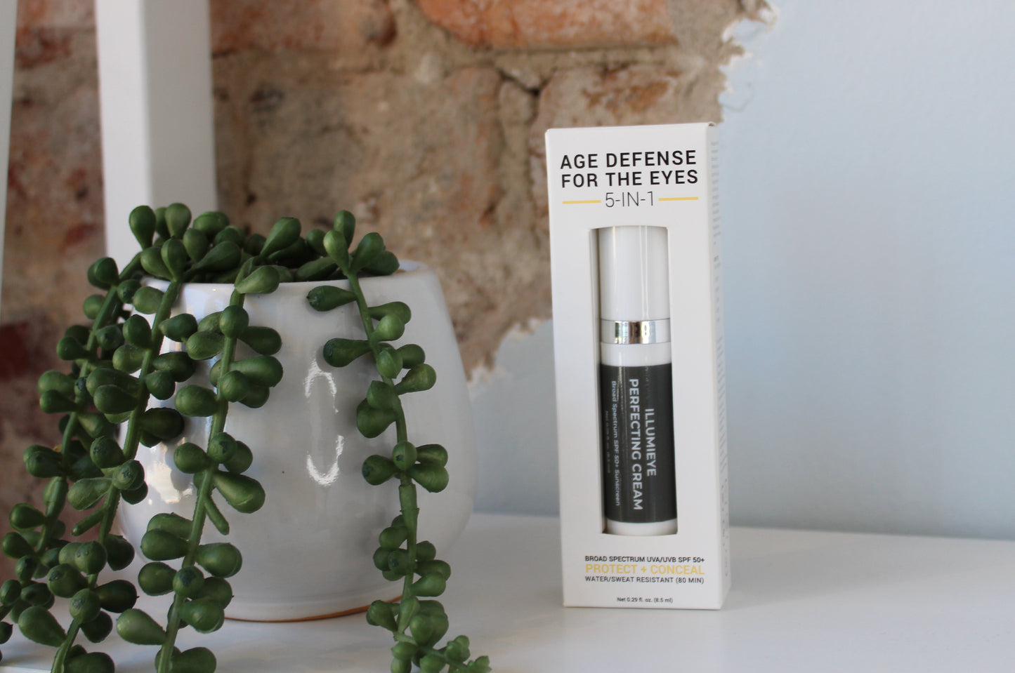 FaceForward IllumiEye Perfecting Cream